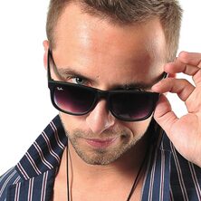 Ren&eacute; Rodrigezz