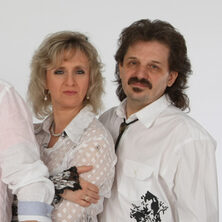 Neoton Fam&iacute;lia