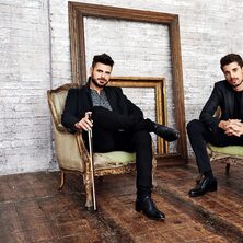 2CELLOS